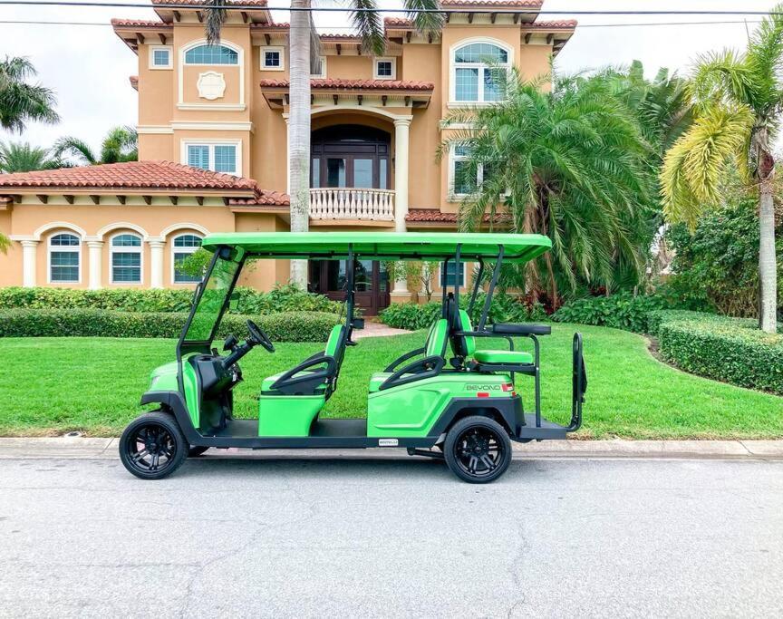 Large Mediterranean Oasis - Water Views & Pool Hébergement de vacances Clearwater Beach